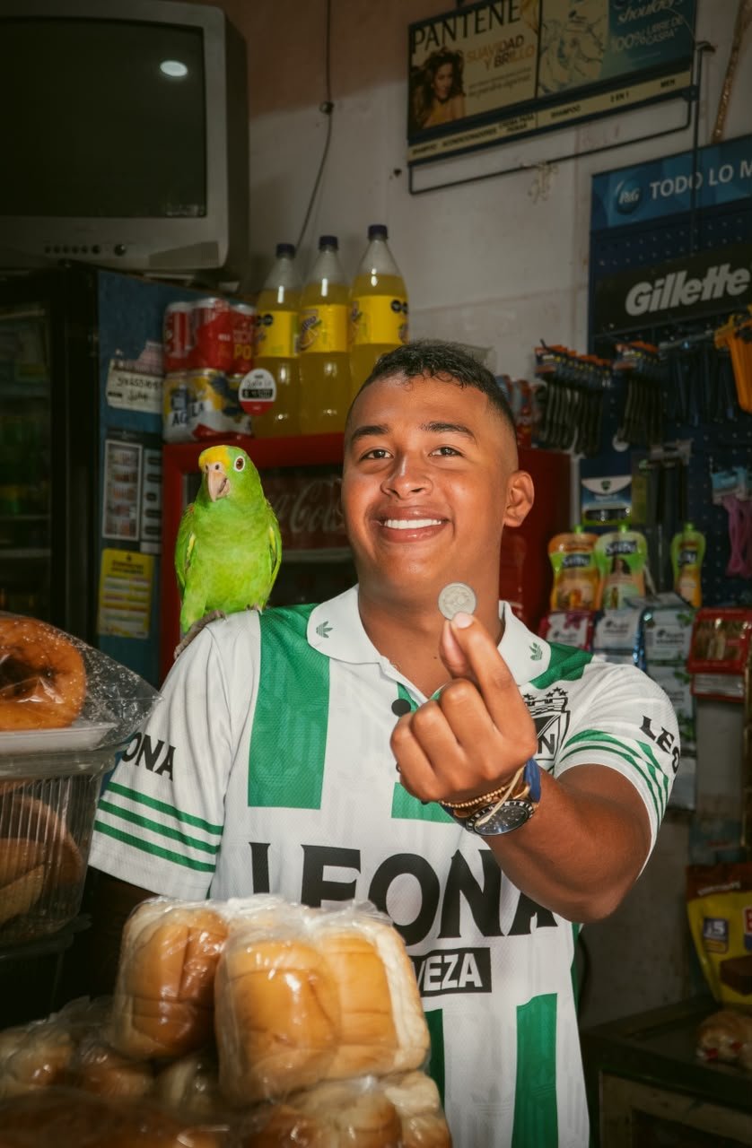 $ 2.5 MILLONES